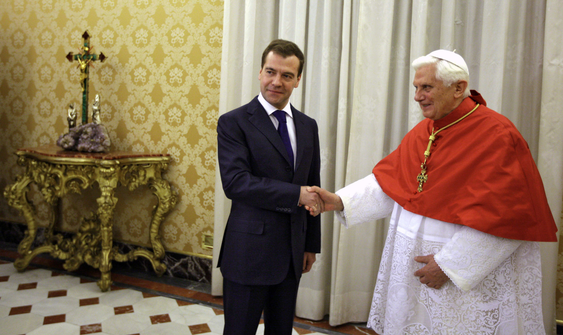 2009: Pope Benedict XVI & Dmitry Medvedev
